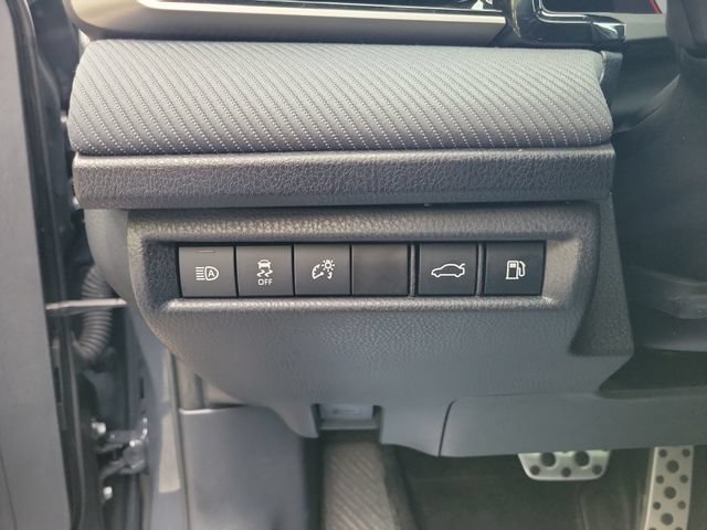 Used 2025 Toyota Camry SE FWD image 21