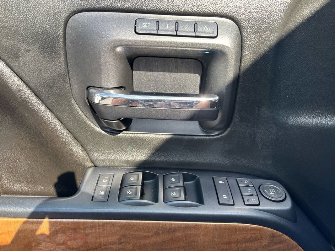 Used 2016 Chevrolet Silverado 2500 LTZ image 14