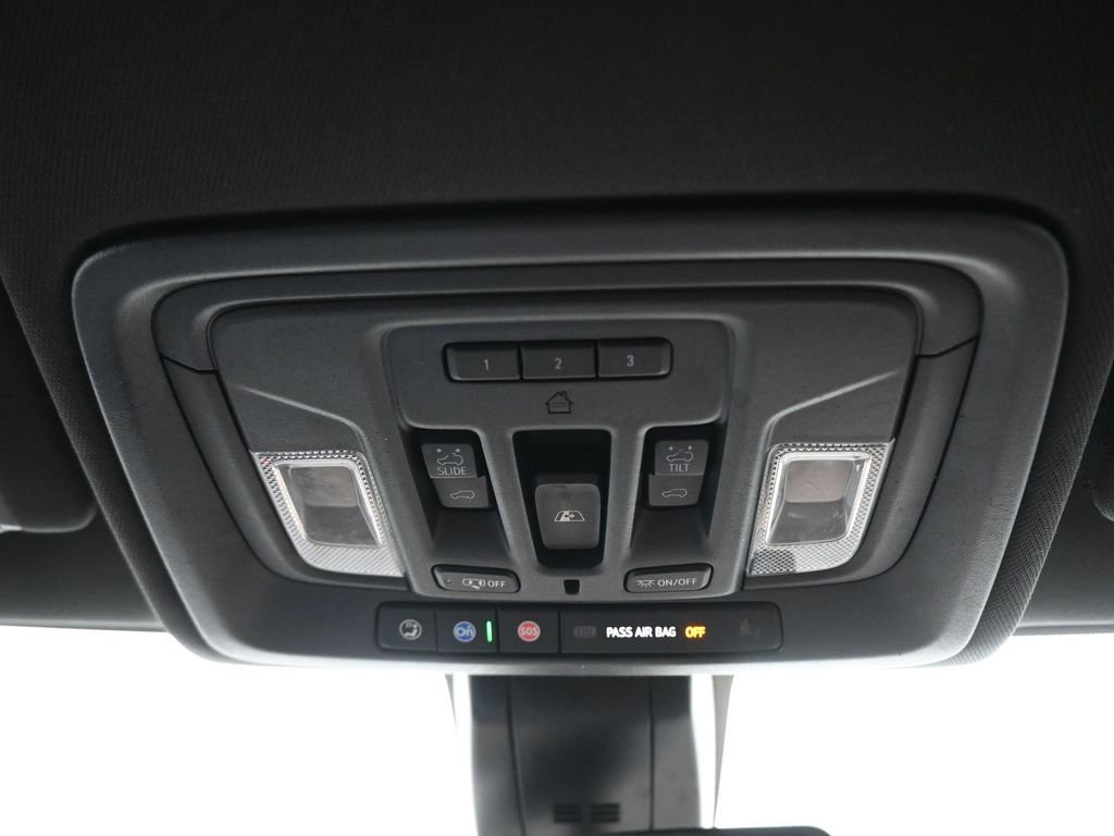 Used 2022 Chevrolet Silverado 2500 High Country w/ Safety Package II image 34