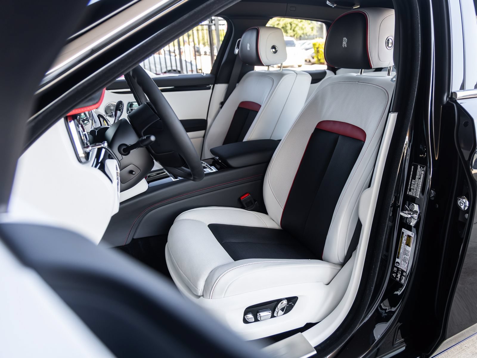New 2027 Rolls-Royce Ghost AWD/4WD image 29