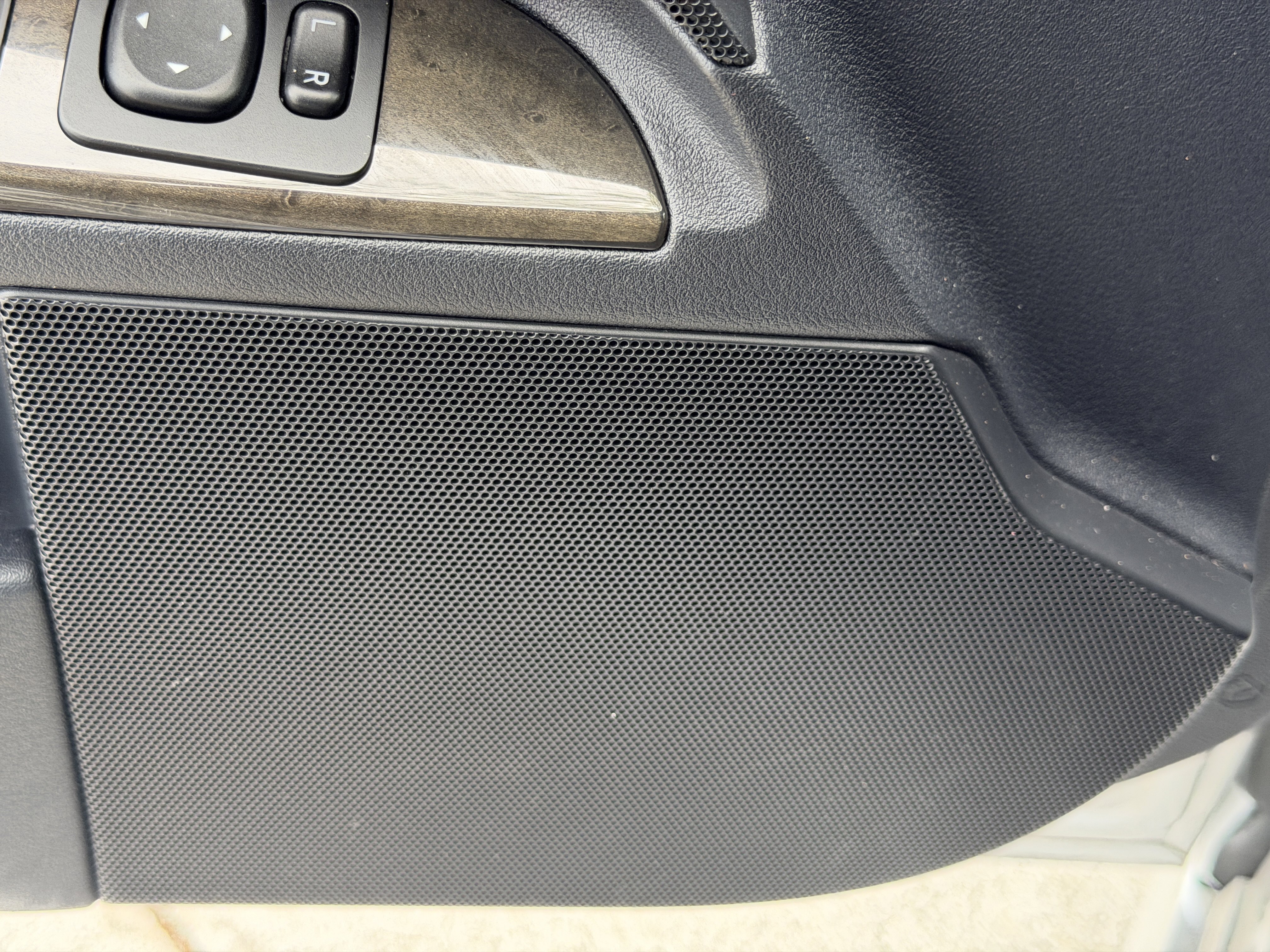 Used 2014 Lexus IS 250C w/ Luxury Package image 17