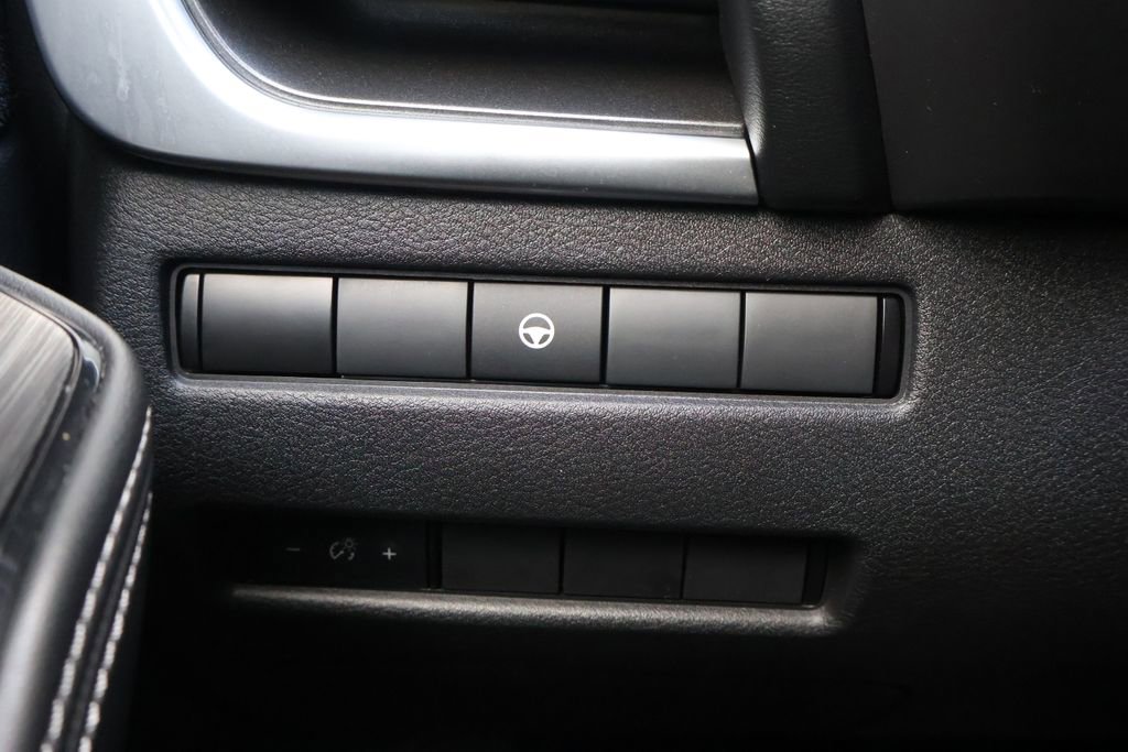 Used 2023 Nissan Rogue SV AWD/4WD image 34