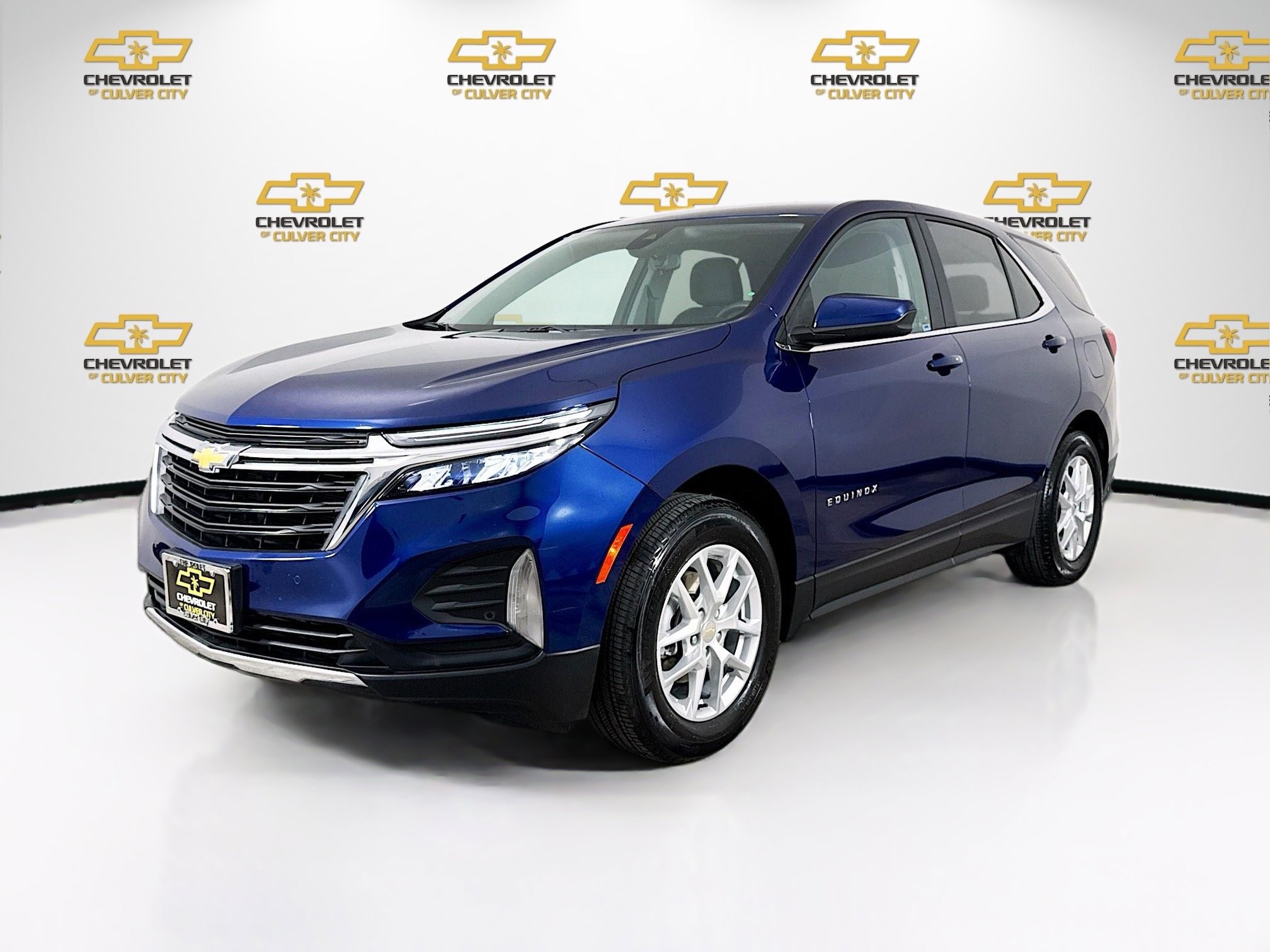 Used 2023 Chevrolet Equinox LT FWD image 3