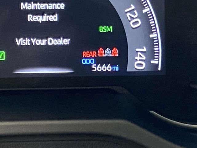 Used 2025 Toyota RAV4 XLE w/ Convenience Package image 31