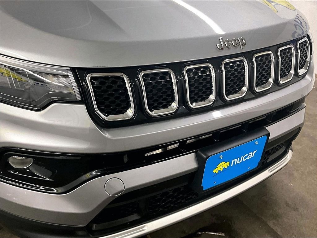 Used 2024 Jeep Compass Limited w/ Sun and Sound Group AWD/4WD image 32