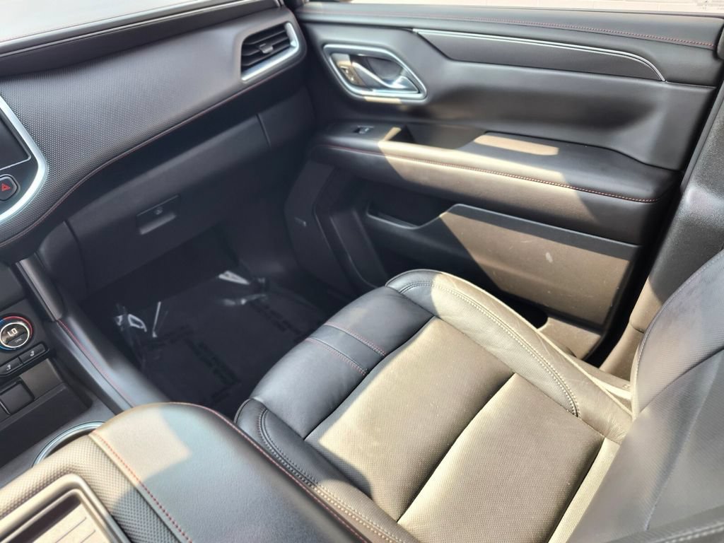 Used 2021 Chevrolet Tahoe RST w/ Luxury Package AWD/4WD image 13