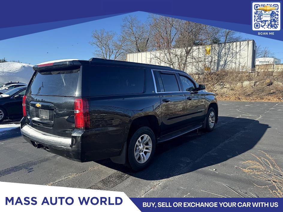 Used 2016 Chevrolet Suburban LT image 3