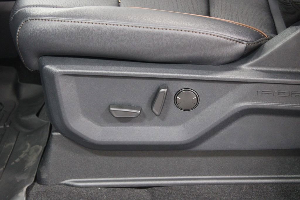New 2026 Ford F350 Lariat AWD/4WD image 23