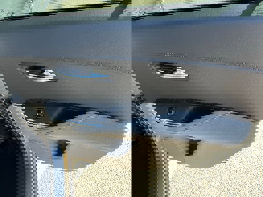 Used 2023 Cadillac XT4 Premium Luxury image 20