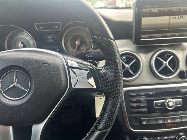 Used 2014 Mercedes-Benz CLA 250 image 34
