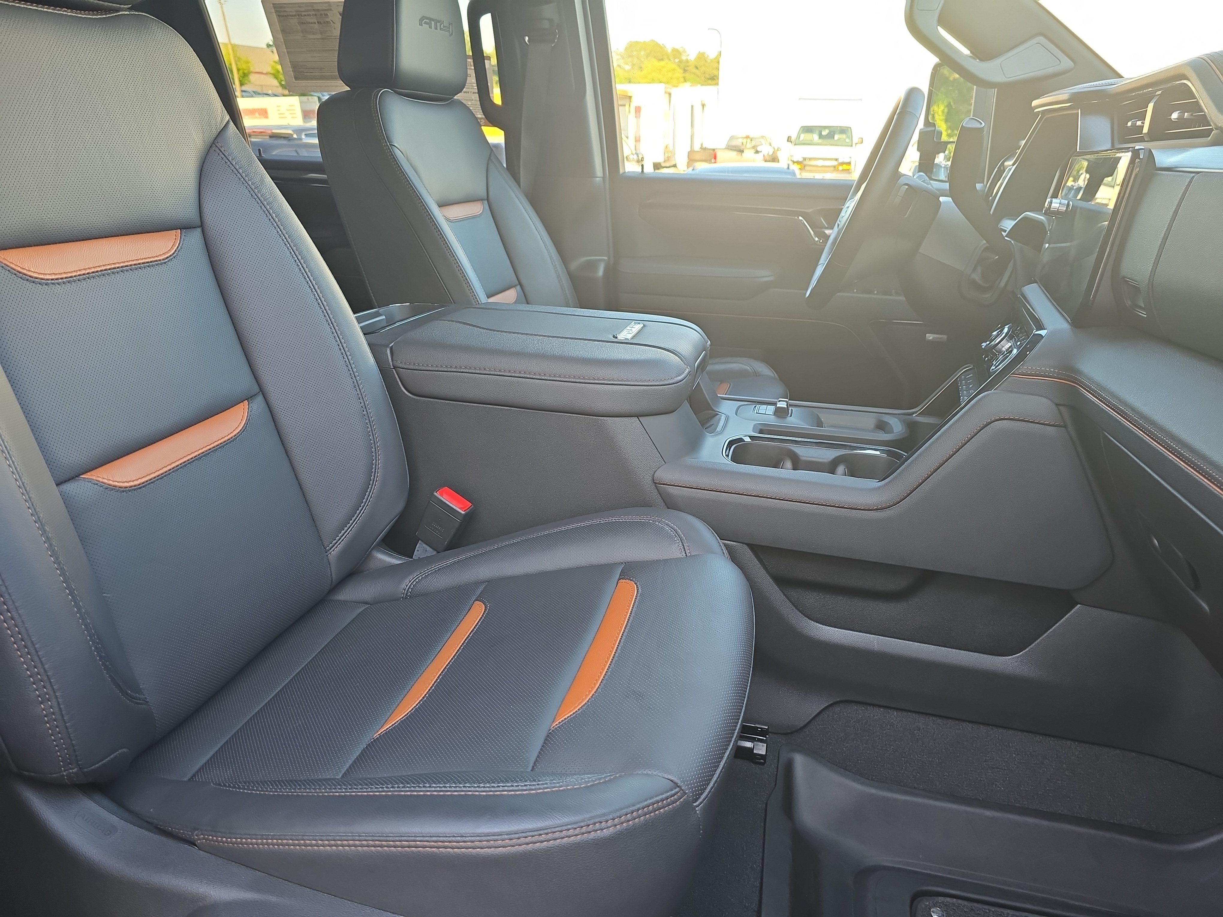 Used 2026 GMC Sierra 2500 AT4 AWD/4WD image 10