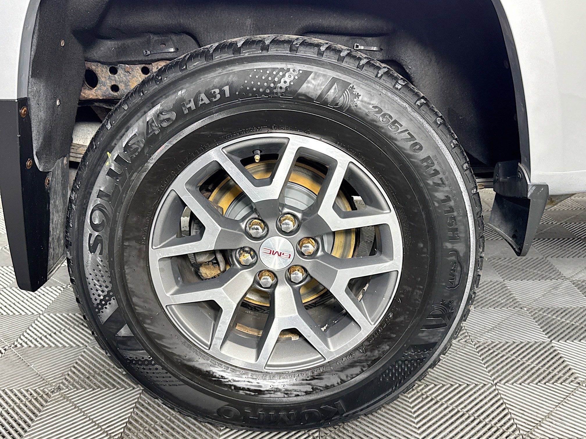 Used 2017 GMC Canyon SLE w/ All Terrain X Package image 31