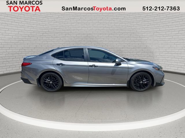 Used 2025 Toyota Camry SE w/ Convenience Package FWD image 4