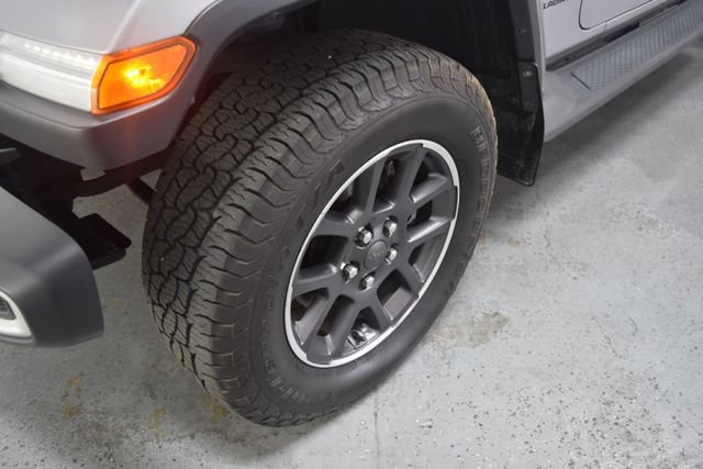 Certified 2020 Jeep Gladiator Overland image 9