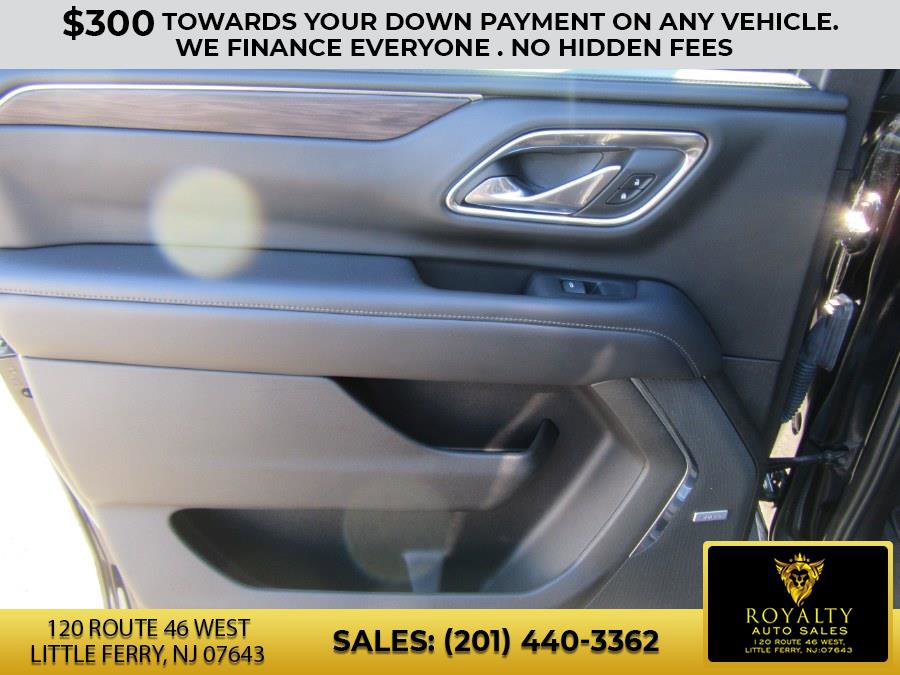 Used 2021 Chevrolet Suburban LT image 31