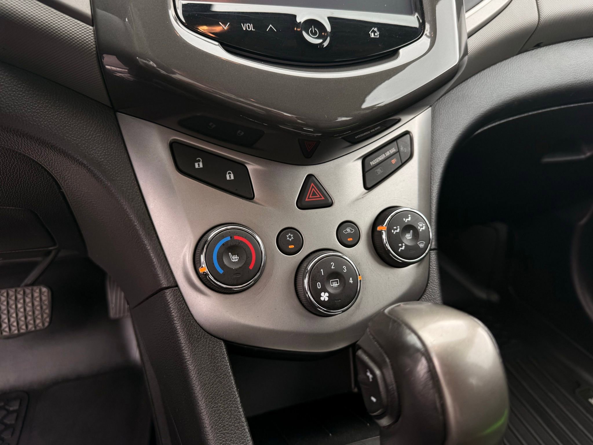 Used 2015 Chevrolet Sonic LTZ FWD image 31