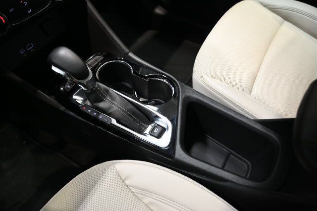 Used 2024 Buick Encore GX Sport Touring FWD image 19