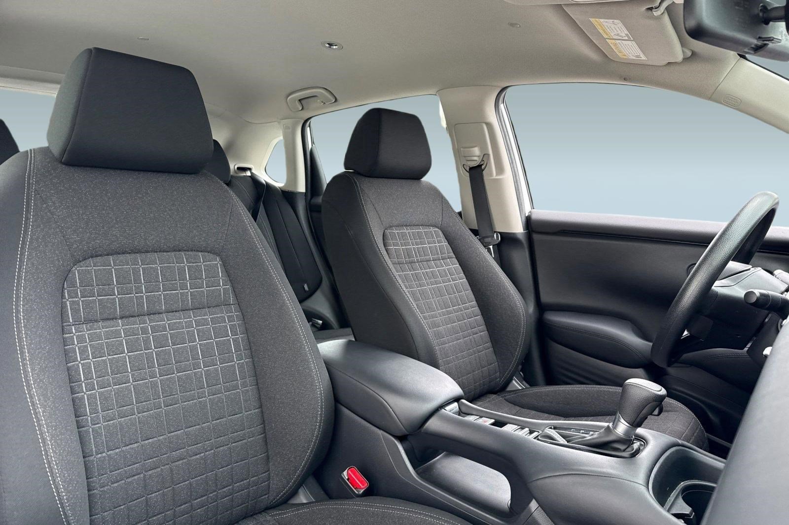 Certified 2023 Honda HR-V LX image 30