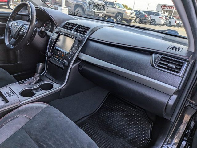 Used 2015 Toyota Camry XSE FWD image 6