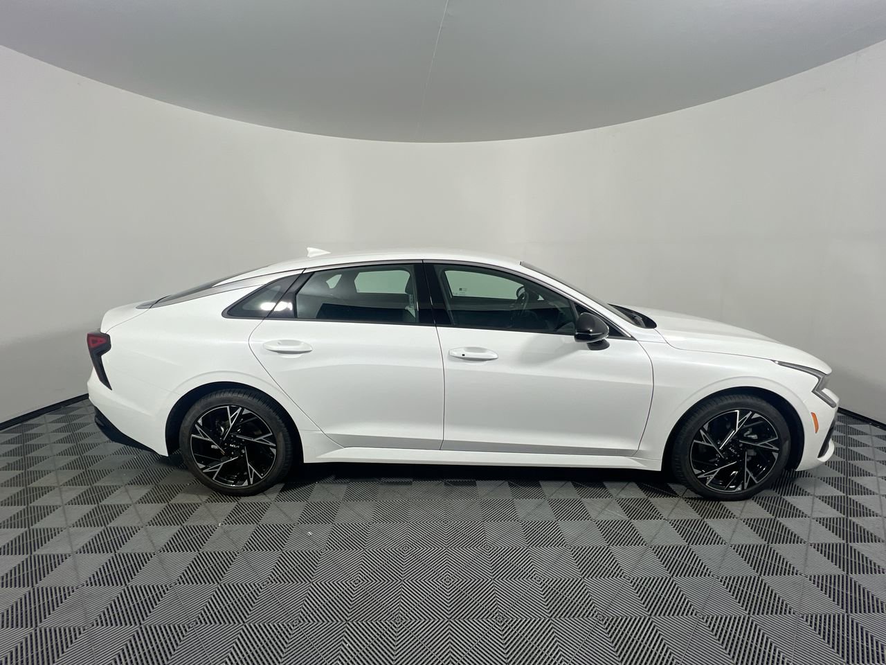 Certified 2025 Kia K5 GT-Line FWD image 2