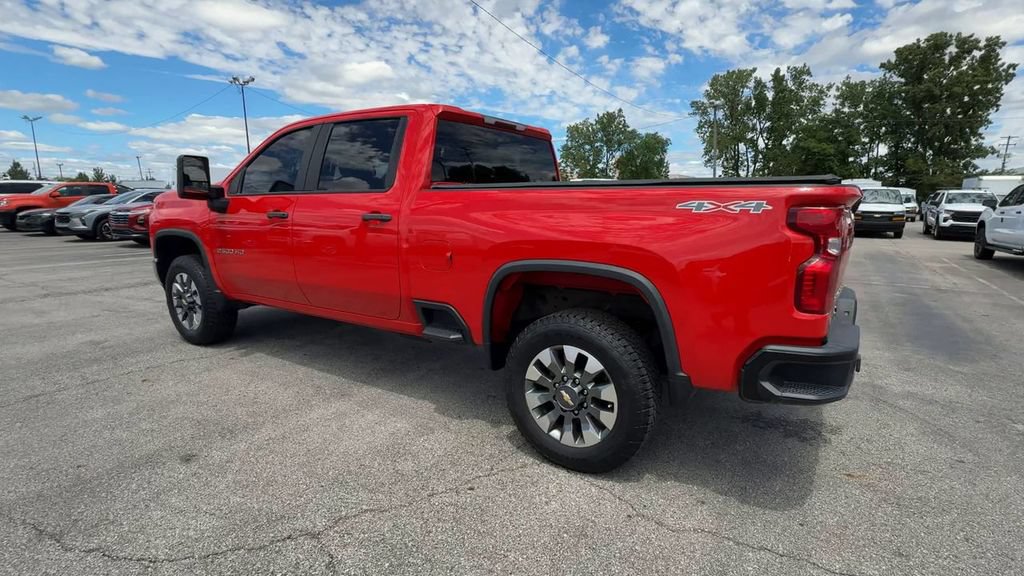Used 2022 Chevrolet Silverado 2500 Custom w/ Custom Convenience Package AWD/4WD image 6