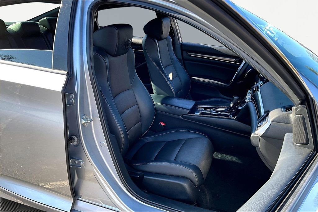 Used 2018 Honda Accord Sport image 21