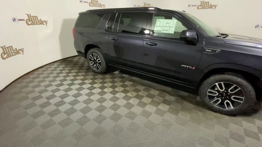 Used 2023 GMC Yukon XL AT4 w/ AT4 Premium Plus Package image 2