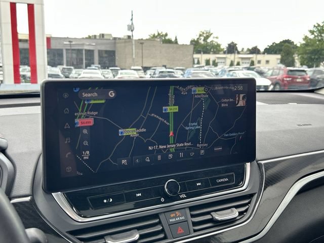 Certified 2023 Nissan Altima 2.0 SR FWD image 21