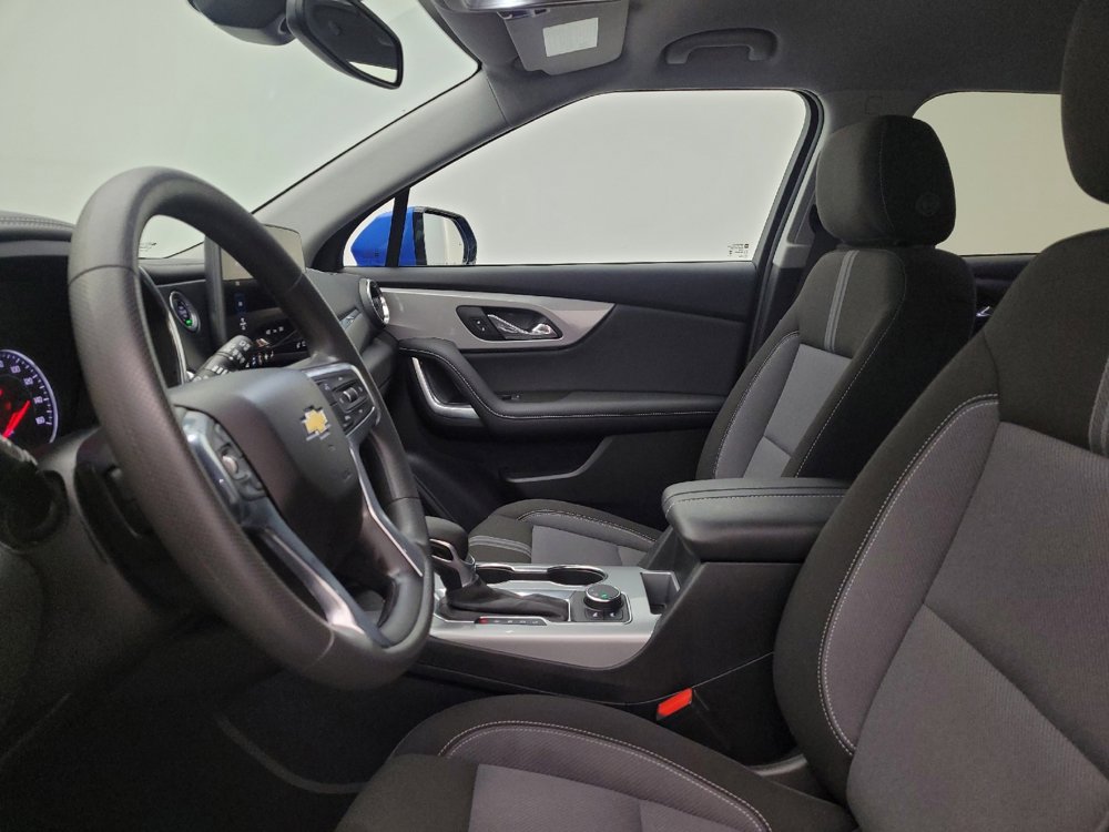 Used 2024 Chevrolet Blazer LT w/ Convenience Package FWD image 17
