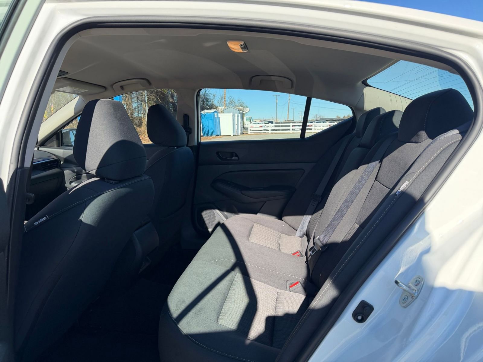 Used 2025 Nissan Altima 2.5 SV image 24