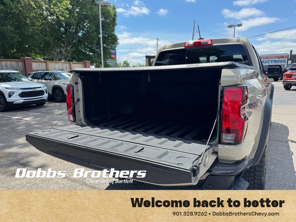 Certified 2023 Chevrolet Colorado Trail Boss w/ Technology Package AWD/4WD image 39