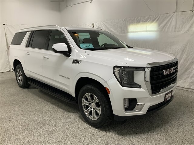 Used 2022 GMC Yukon XL SLE w/ Max Trailering Package image 5