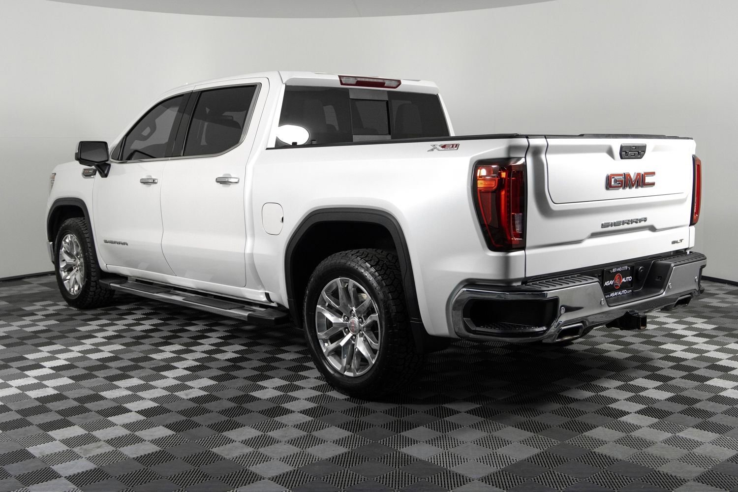 Used 2020 GMC Sierra 1500 SLT w/ SLT Premium Plus Package image 4