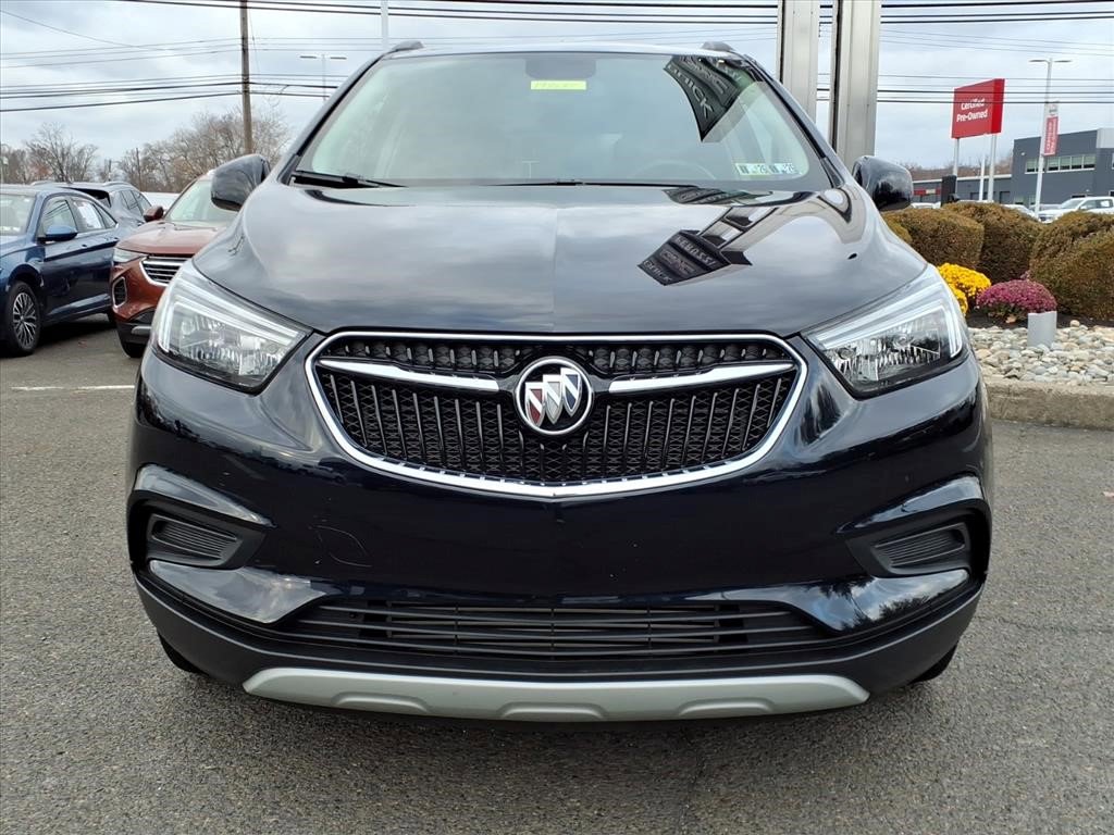 Certified 2022 Buick Encore Preferred w/ Safety Package image 8