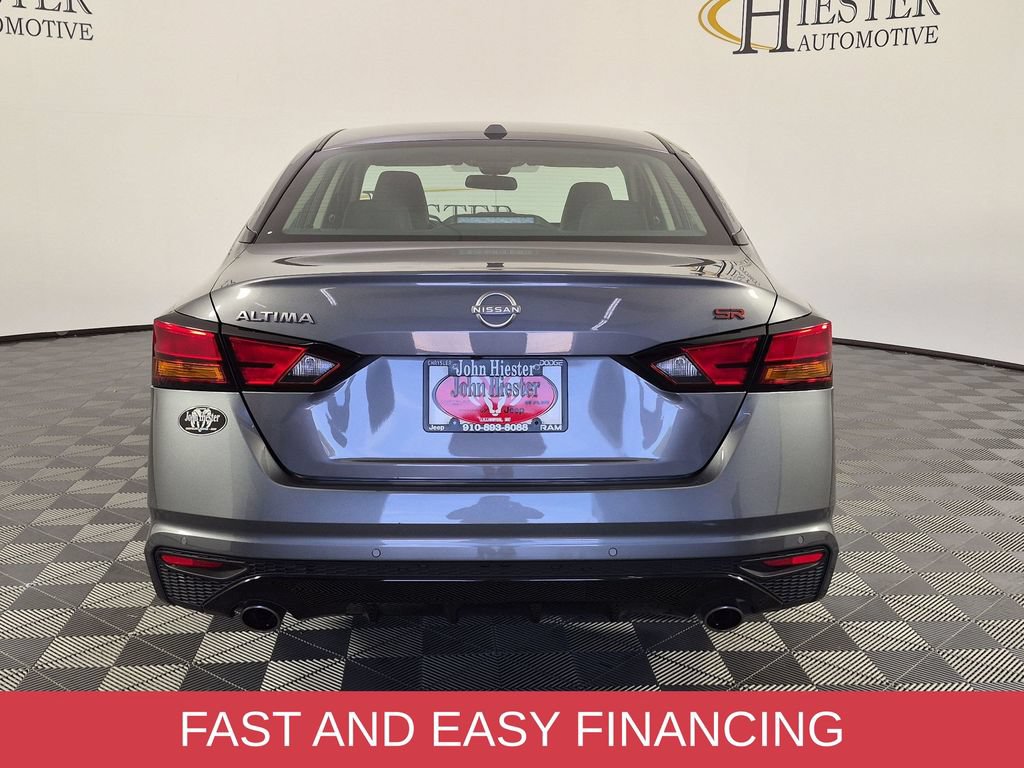 Used 2025 Nissan Altima 2.5 SR FWD image 5