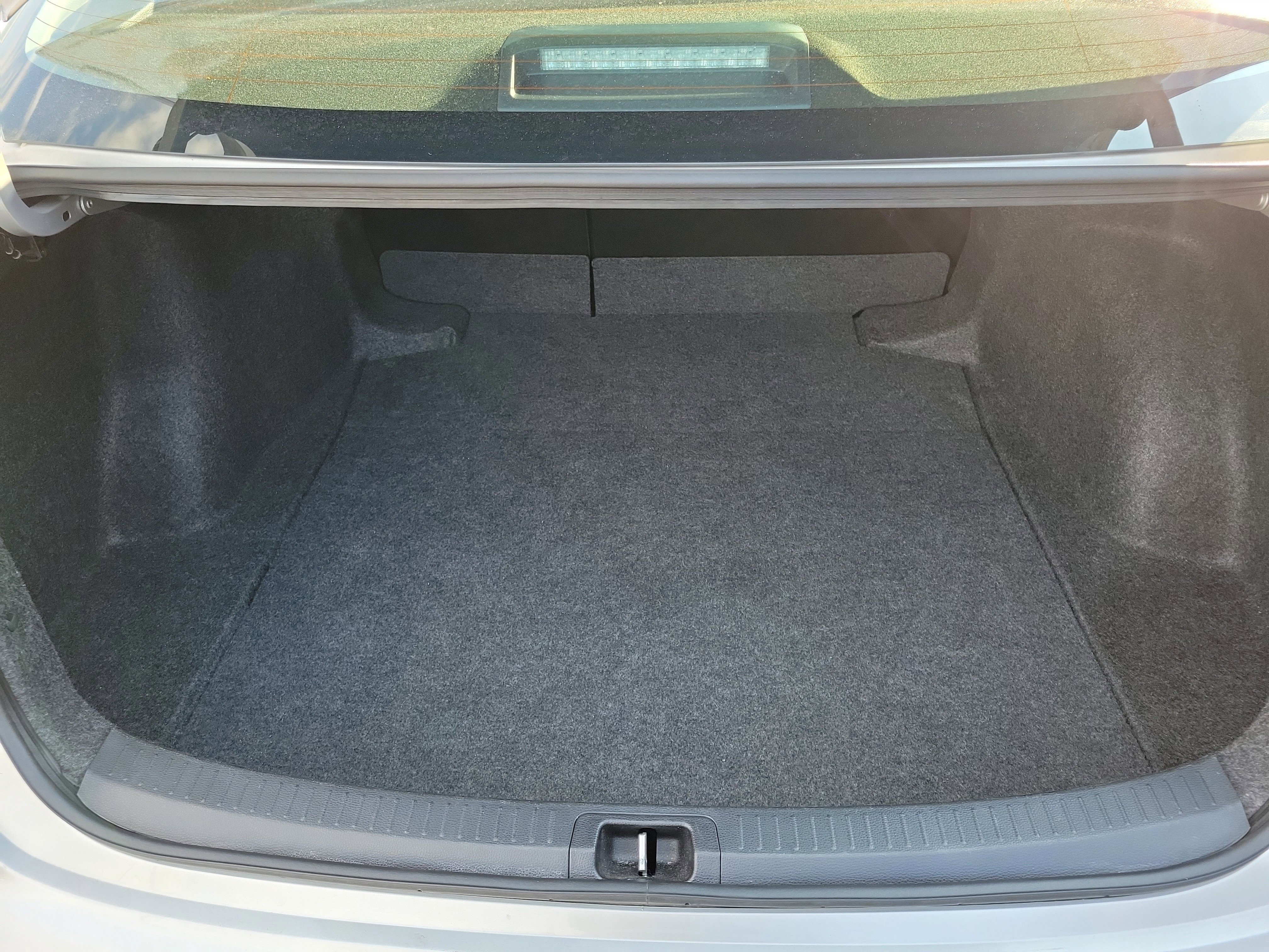 Used 2025 Toyota Corolla LE image 8