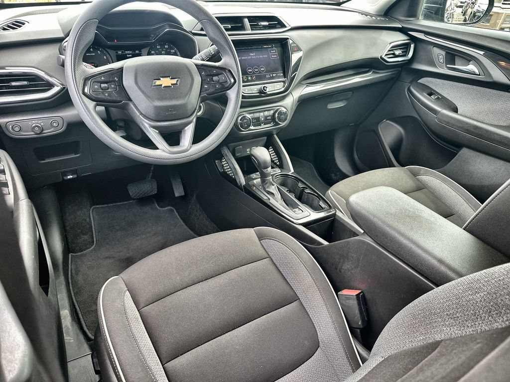Used 2023 Chevrolet TrailBlazer LT w/ Convenience Package FWD image 20