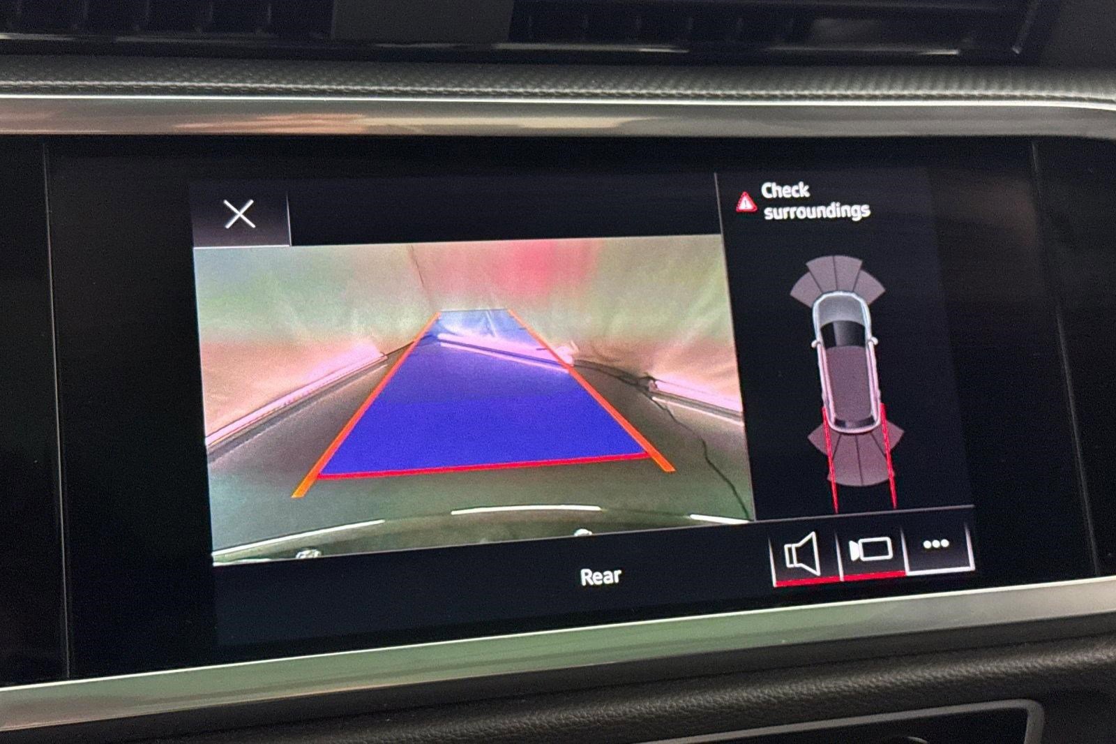 Used 2022 Audi Q3 2.0T Premium image 25