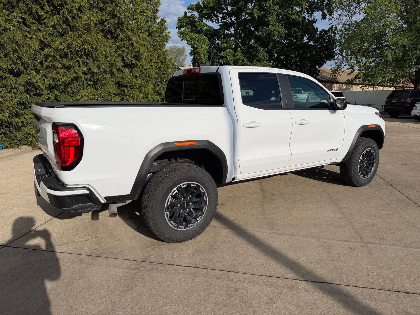New 2026 GMC Canyon AT4 AWD/4WD image 36