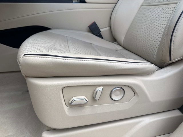 Used 2023 Cadillac Escalade Premium Luxury AWD/4WD image 21