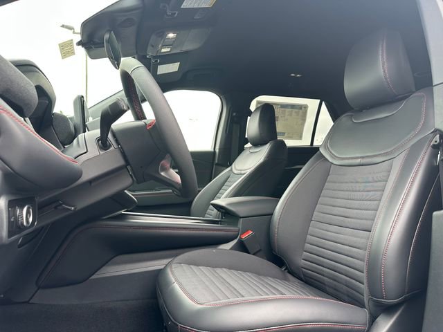 New 2025 Ford Explorer ST-Line w/ ST-Line Street Pack image 10