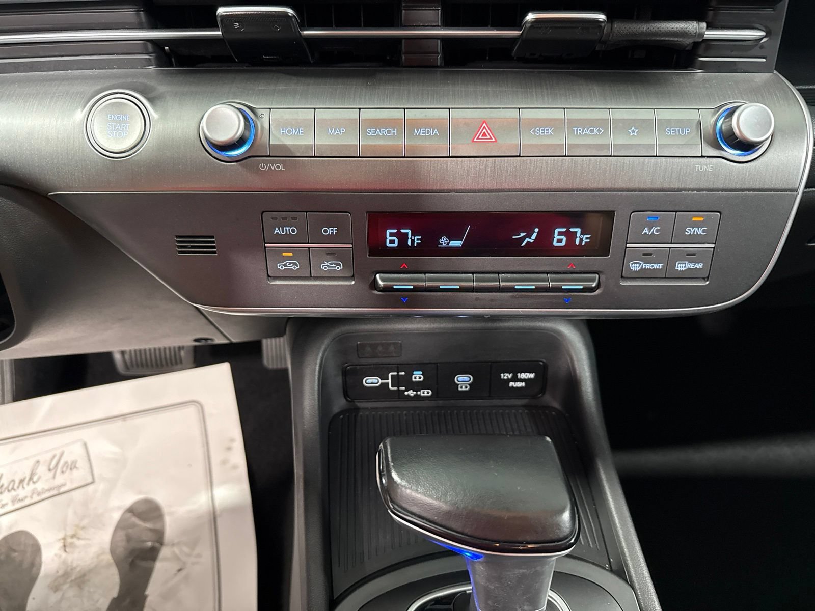 Used 2025 Hyundai Kona SEL AWD/4WD image 30