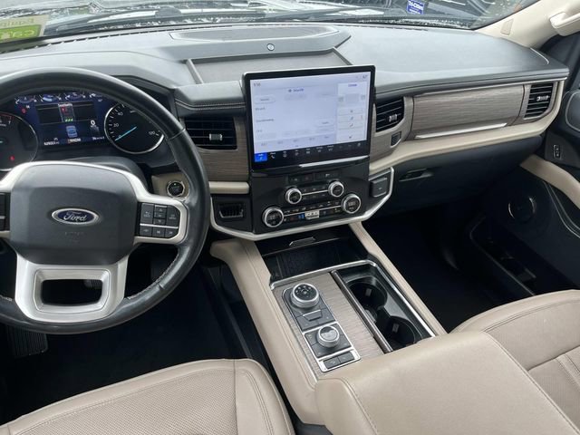 Used 2024 Ford Expedition Limited AWD/4WD image 13