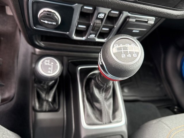 Used 2024 Jeep Wrangler Sport S image 27
