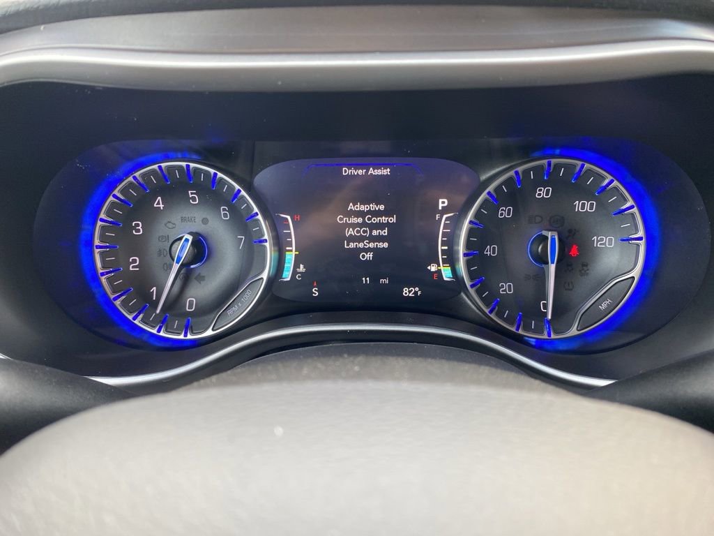 New 2026 Chrysler Pacifica Select w/ S Appearance Package image 24