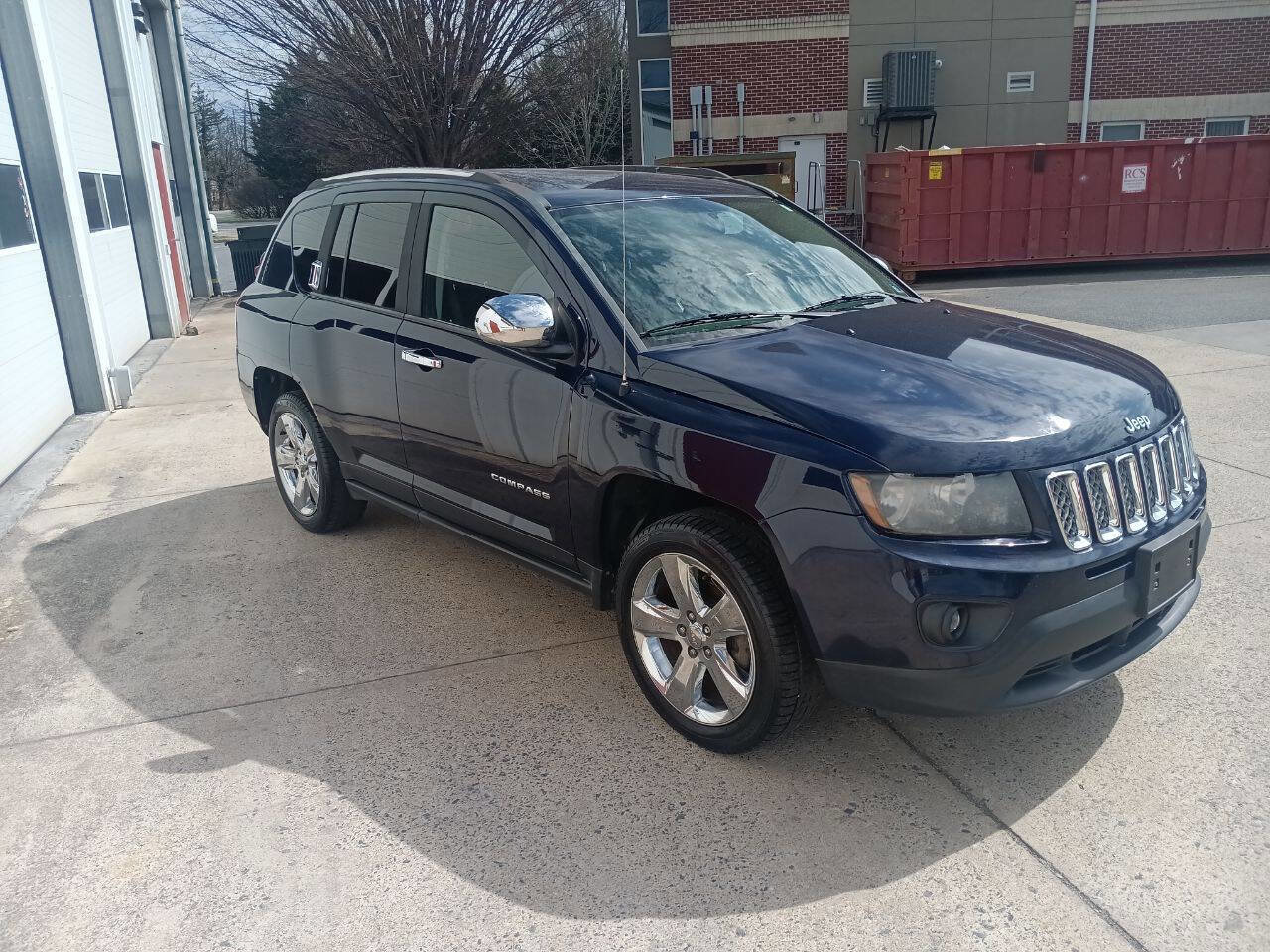 Used 2014 Jeep Compass Latitude image 3