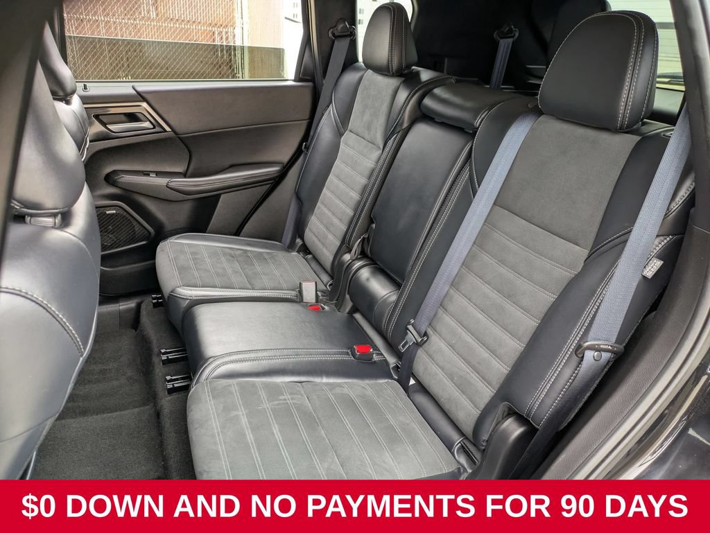Used 2025 Mitsubishi Outlander SE AWD/4WD image 24