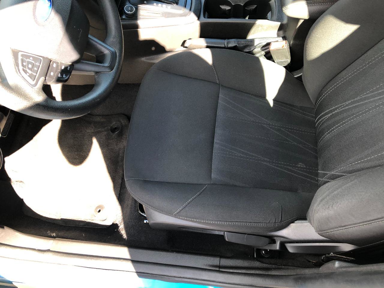 Used 2016 Ford Focus SE FWD image 11