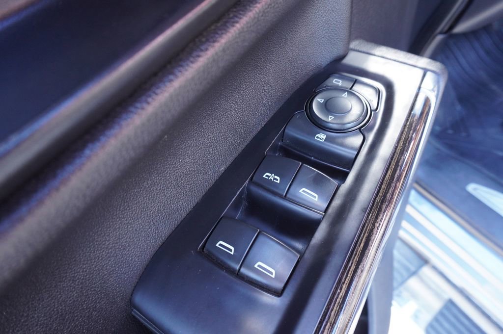 Used 2020 GMC Sierra 1500 SLE w/ SLE Value Package image 16