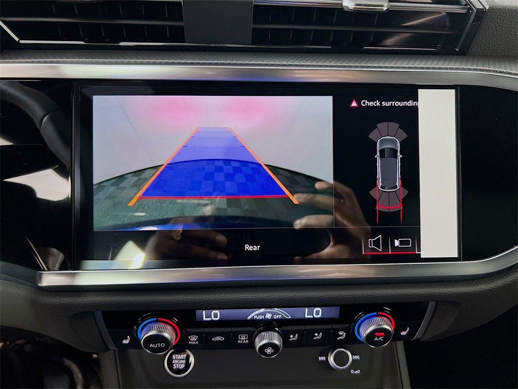 New 2025 Audi Q3 2.0T Premium image 16